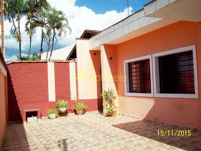Casa com 213m² 3 quartos e 3 banheiros, à venda, no bairro Jardim Boa Vista em Pindamonhangaba