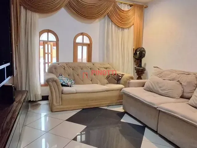 Casa 2 quartos e 4 banheiros, à venda, no bairro Rudge Ramos em São Bernardo do Campo