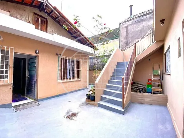 Casa com 250m² 5 quartos e 4 banheiros, à venda, no bairro Socorro em São Paulo