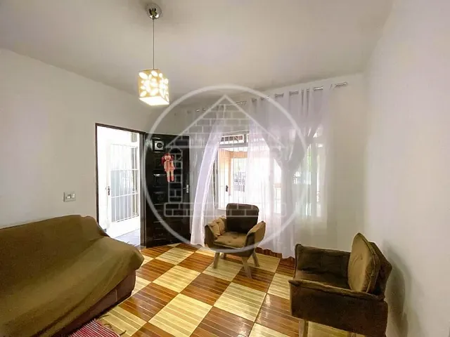 Casa com 250m² 5 quartos e 4 banheiros, à venda, no bairro Socorro em São Paulo