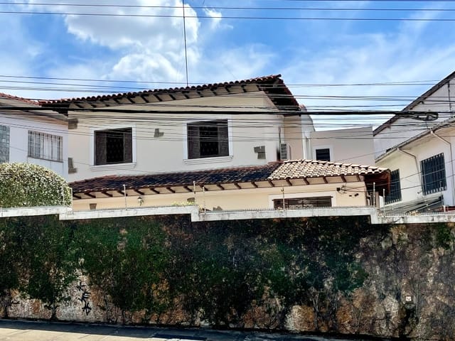Casa com 300m² 3 quartos e 4 banheiros, à venda, no bairro Aclimação em São Paulo