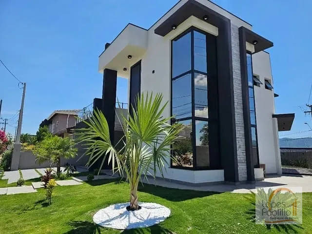 Casa com 323m² 3 quartos e 1 banheiro, à venda, no bairro Condominio Alto da Floresta em Atibaia