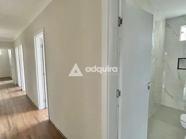 Casa com 300m² 4 quartos e 4 banheiros, à venda, no bairro Jardim Carvalho em Ponta Grossa