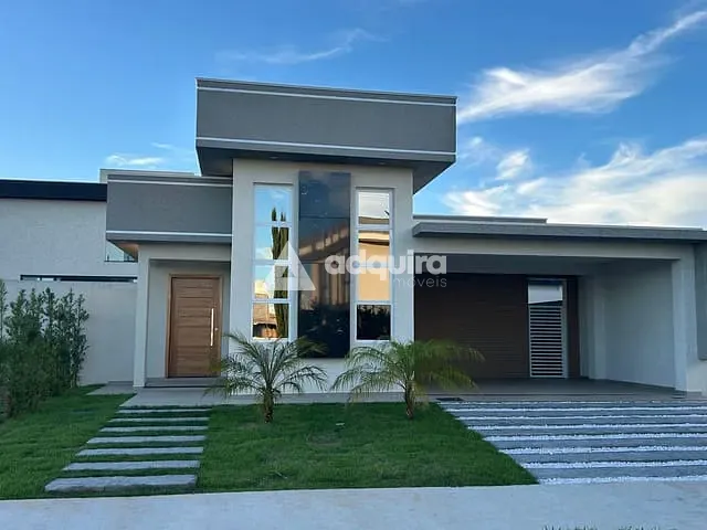 Casa com 300m² 4 quartos e 4 banheiros, à venda, no bairro Jardim Carvalho em Ponta Grossa