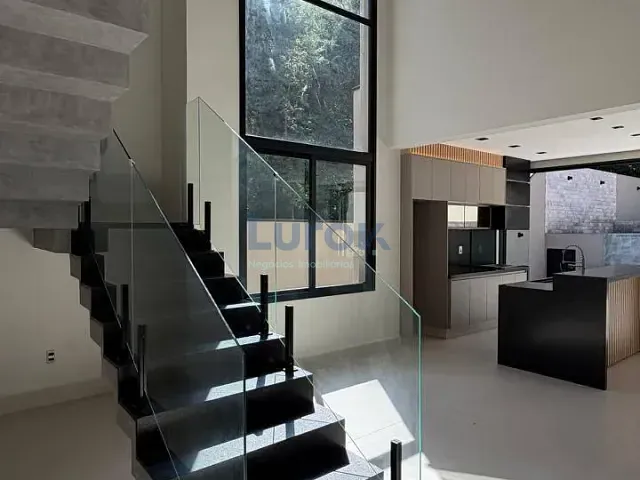 Casa com 460m² 3 quartos e 4 banheiros, à venda, no bairro Residencial Jatobás em Louveira