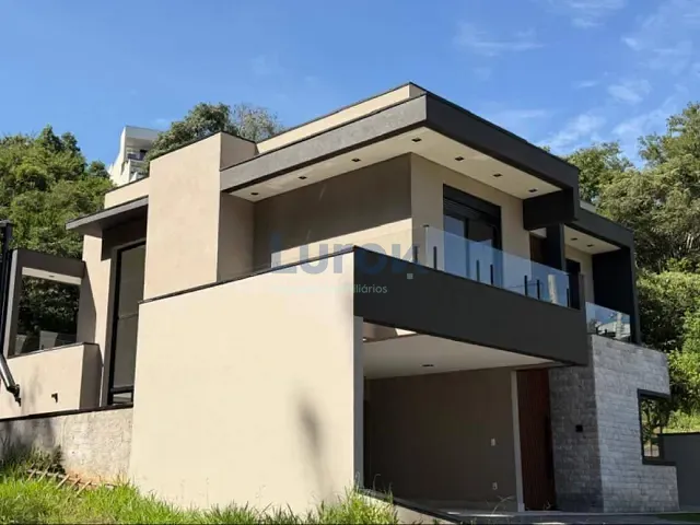 Casa com 460m² 3 quartos e 4 banheiros, à venda, no bairro Residencial Jatobás em Louveira