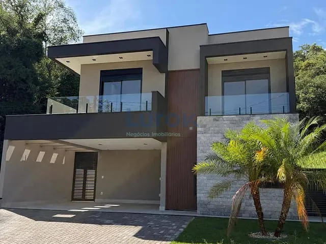 Casa com 460m² 3 quartos e 4 banheiros, à venda, no bairro Residencial Jatobás em Louveira