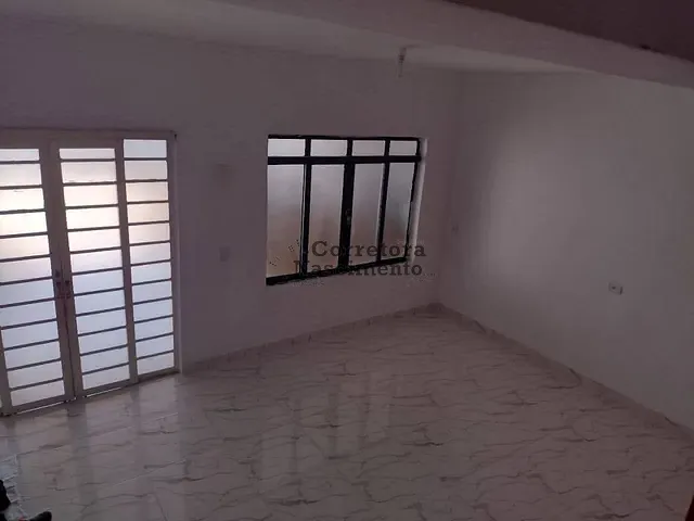 Casa com 195m² 3 quartos e 1 banheiro, à venda, no bairro Jardim Esperanca em Jacareí