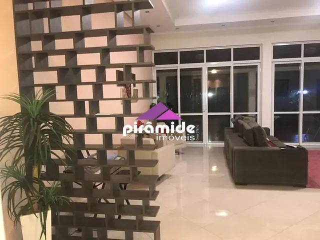 Casa com 3300m² 3 quartos e 3 banheiros, à venda, no bairro Jardim Caçapava em Caçapava