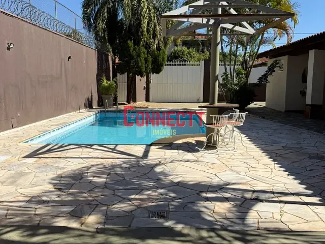 Casa com 490m² 2 quartos e 4 banheiros, à venda, no bairro City Ribeirão em Ribeirão Preto