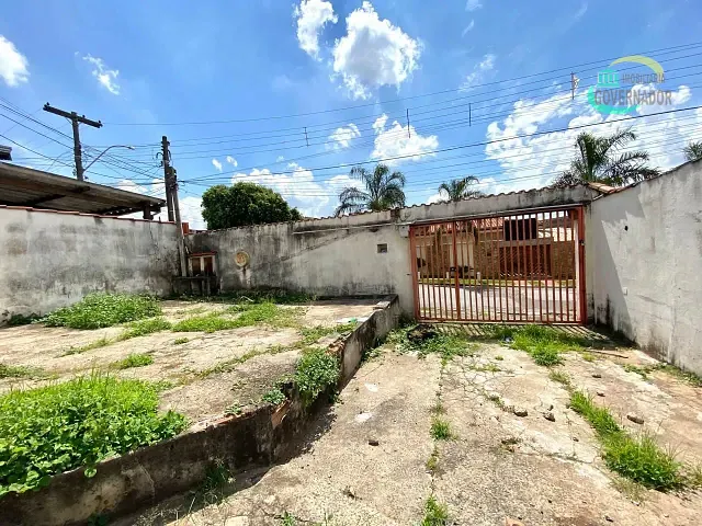 Casa com 300m² 2 quartos e 1 banheiro, à venda, no bairro Parque Universitário de Viracopos em Campinas