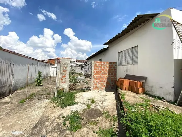 Casa com 300m² 2 quartos e 1 banheiro, à venda, no bairro Parque Universitário de Viracopos em Campinas