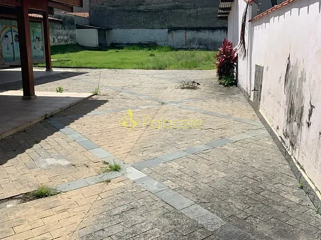 Casa com 1390m², à venda, no bairro São Benedito em Pindamonhangaba