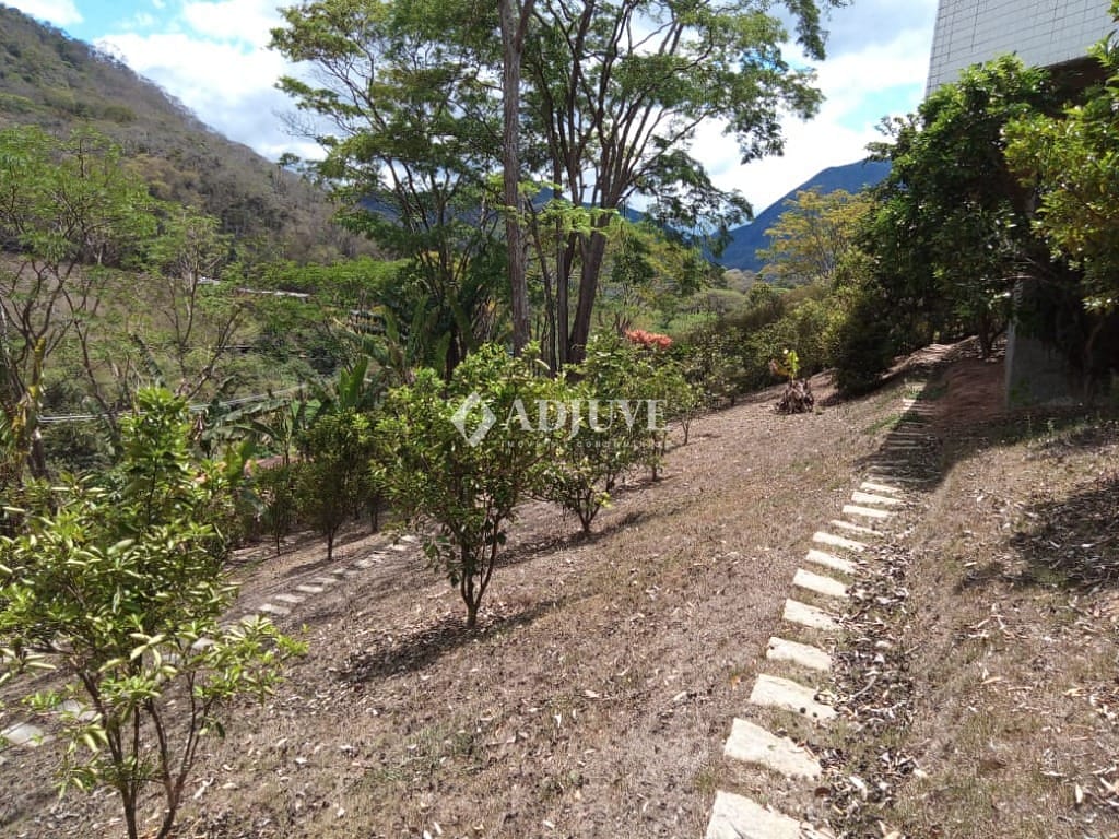 Casa à venda com 3 quartos, 450m² - Foto 16