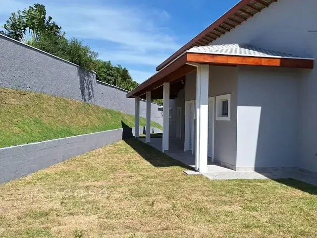Casa com 1036m² 3 quartos e 3 banheiros, à venda, no bairro Condomínio Residencial Mantiqueira em São José dos Campos
