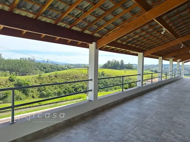 Casa com 1036m² 3 quartos e 3 banheiros, à venda, no bairro Condomínio Residencial Mantiqueira em São José dos Campos