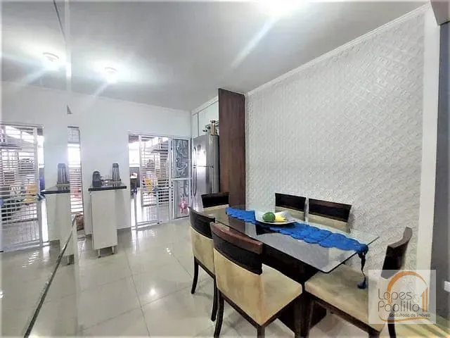 Casa com 150m² 3 quartos e 3 banheiros, à venda, no bairro Jardim Maristela em Atibaia