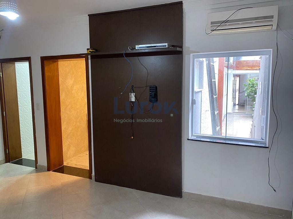 Sobrado à venda com 3 quartos, 212m² - Foto 3