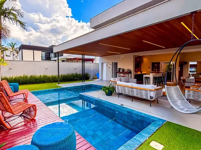 Casa com 450m² 4 quartos e 7 banheiros, à venda, no bairro Jardim do Golfe em São José dos Campos