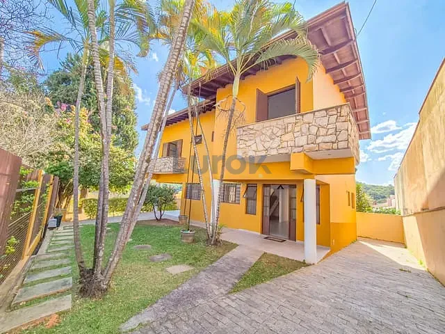 Casa com 386m² 3 quartos e 4 banheiros, à venda, no bairro Parque Nova Suíça em Valinhos