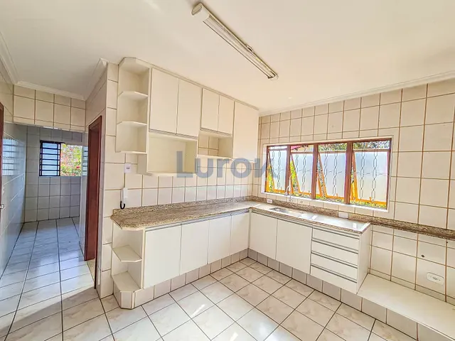 Casa com 386m² 3 quartos e 4 banheiros, à venda, no bairro Parque Nova Suíça em Valinhos