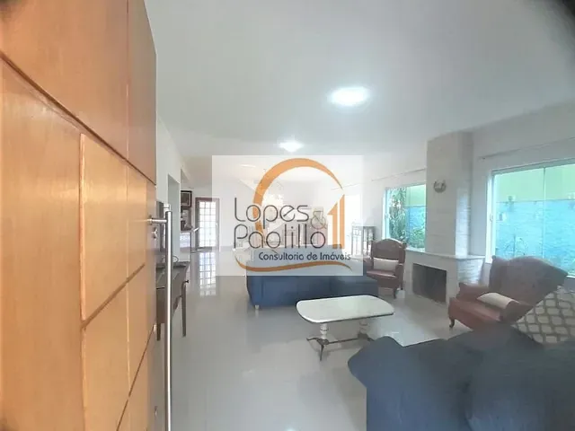 Casa com 300m² 4 quartos e 4 banheiros, à venda, no bairro Alto da Floresta em Atibaia