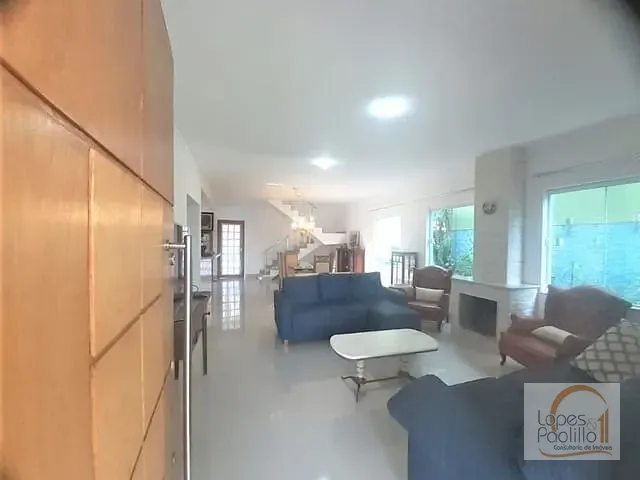 Casa com 300m² 4 quartos e 4 banheiros, à venda, no bairro Alto da Floresta em Atibaia