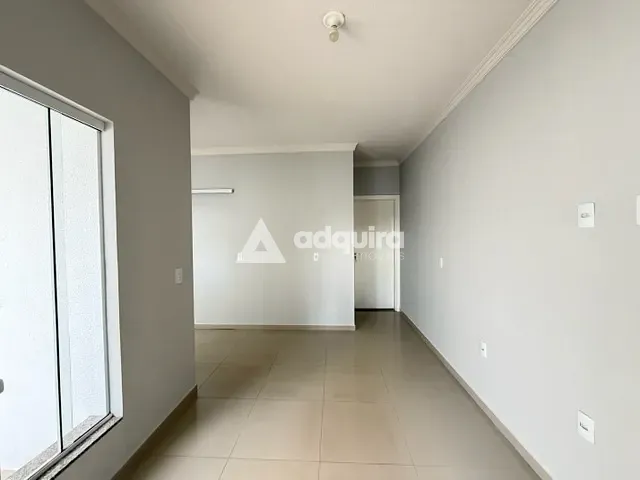 Casa 2 quartos e 1 banheiro, para alugar, no bairro Orfãs em Ponta Grossa