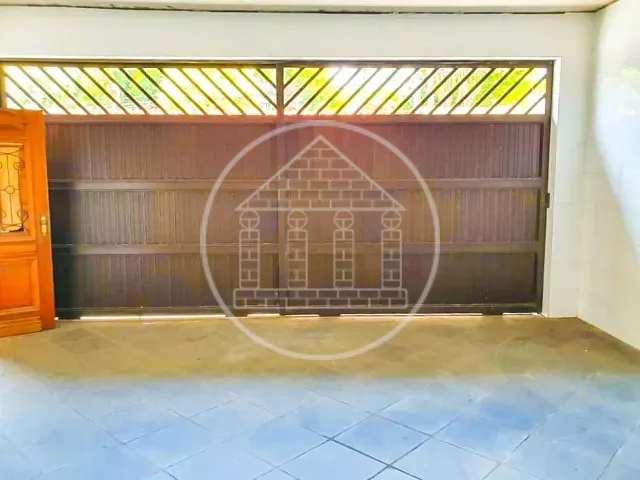 Casa com 200m² 1 quarto e 2 banheiros, à venda, no bairro Vila Friburgo em São Paulo