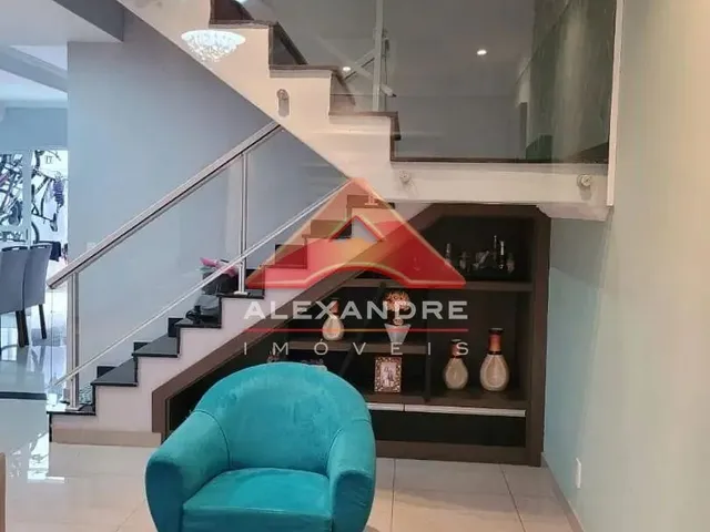 Casa com 159m² 3 quartos e 2 banheiros, à venda, no bairro Condomínio Vila Patrícia em São José Dos Campos