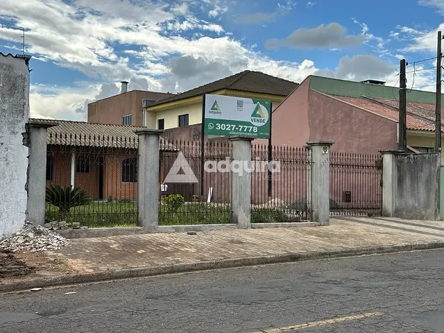 Casa com 281m², à venda, no bairro Oficinas em Ponta Grossa