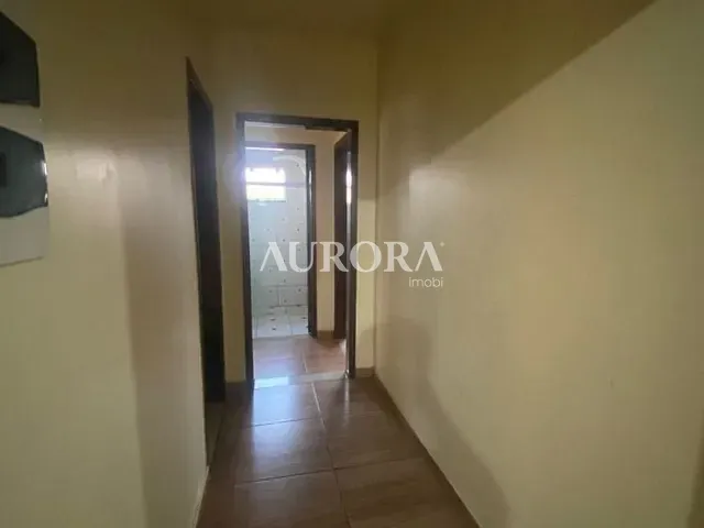 Casa com 304m² 3 quartos e 2 banheiros, à venda, no bairro Jardim dos Alpes I em Londrina