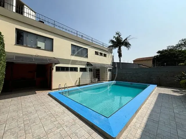 Casa com 600m² 4 quartos e 3 banheiros, à venda ou para alugar, no bairro Interlagos em São Paulo