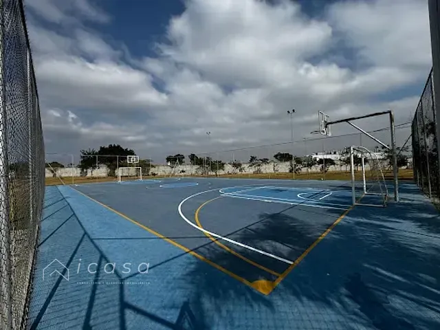 Casa com 250m² 3 quartos e 4 banheiros, à venda, no bairro Eugênio de Mello em São José dos Campos