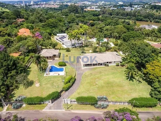 Casa com 6000m² 4 quartos e 6 banheiros, à venda, no bairro Dois Córregos em Valinhos