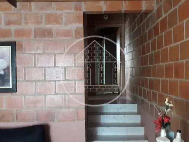 Casa com 250m² 2 quartos e 2 banheiros, à venda, no bairro Jardim Alviverde em São Paulo