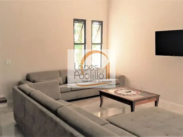 Casa com 800m² 3 quartos e 4 banheiros, à venda, no bairro Jardim Estância Brasil em Atibaia