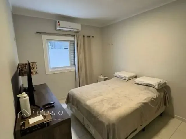 Casa com 450m² 4 quartos e 3 banheiros, à venda, no bairro Conjunto Residencial Esplanada do Sol em São José dos Campos