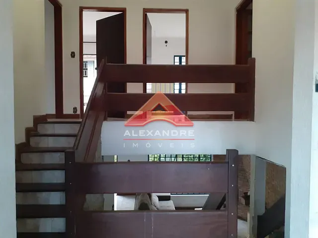 Casa com 250m² 5 quartos e 4 banheiros, à venda, no bairro Jardim Colorado em São José dos Campos