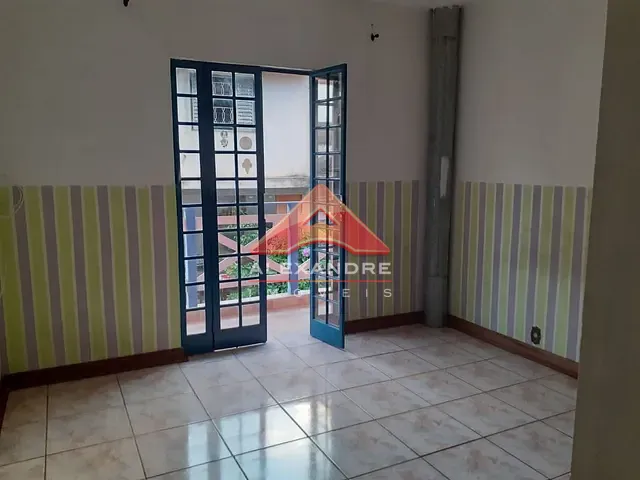 Casa com 250m² 5 quartos e 4 banheiros, à venda, no bairro Jardim Colorado em São José dos Campos