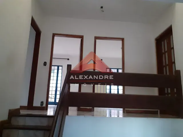 Casa com 250m² 5 quartos e 4 banheiros, à venda, no bairro Jardim Colorado em São José dos Campos