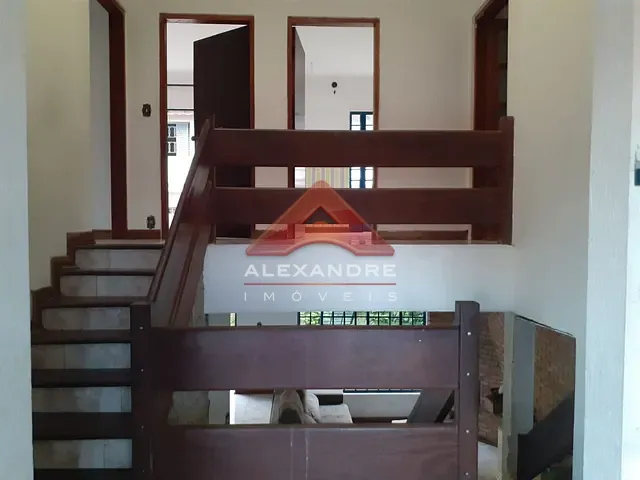 Casa com 250m² 5 quartos e 4 banheiros, à venda, no bairro Jardim Colorado em São José dos Campos