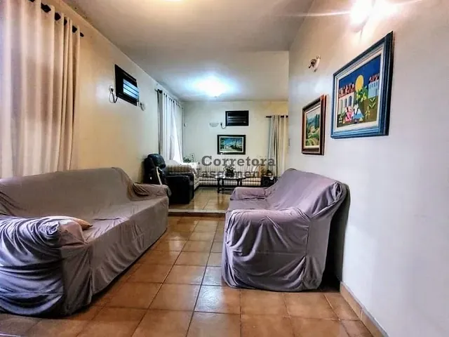 Casa com 685m² 5 quartos e 5 banheiros, à venda, no bairro Centro em Jacareí