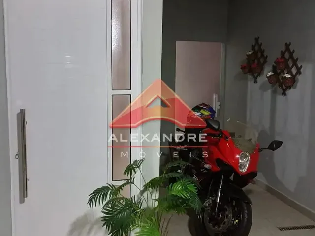 Casa com 175m² 4 quartos e 2 banheiros, à venda, no bairro Parque Residencial Santo André em Caçapava