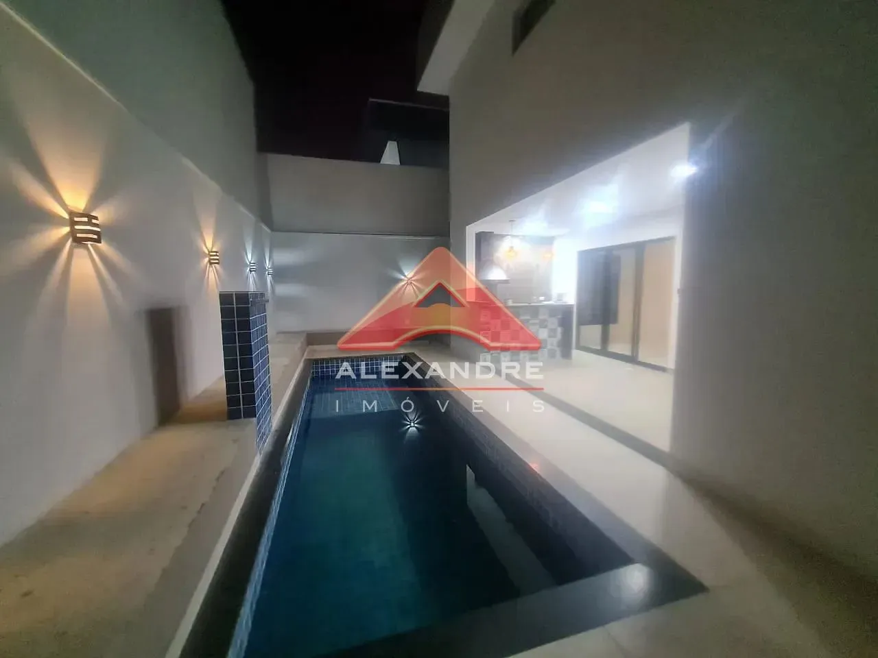 Casa, 3 quartos, 190 m² - Foto 1