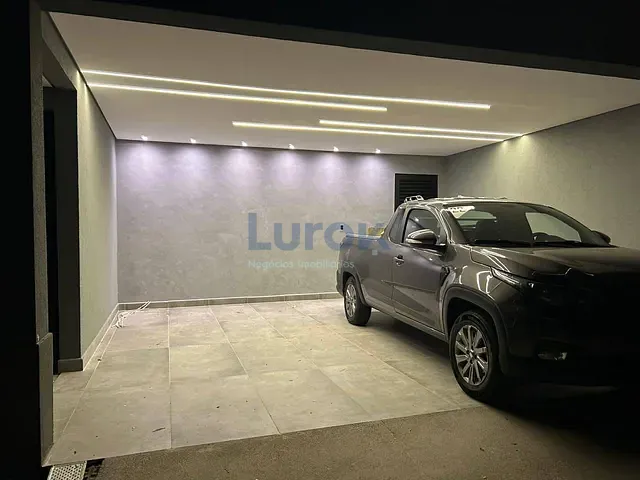 Casa com 454m² 3 quartos e 4 banheiros, à venda, no bairro Vila Faustina II em Valinhos
