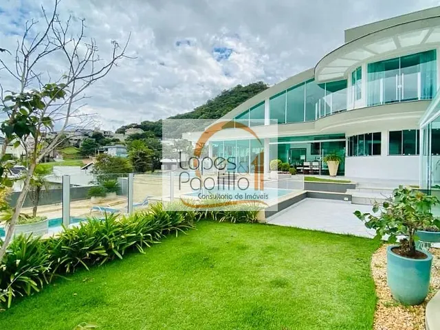 Casa com 828m² 4 quartos e 6 banheiros, à venda, no bairro Jardim Maristela em Atibaia
