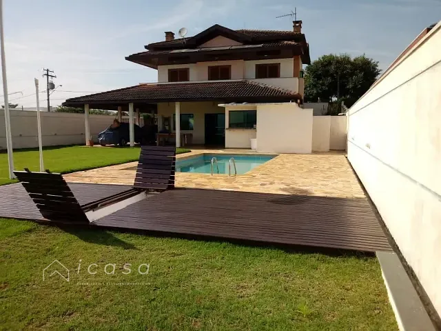 Casa com 1000m² 3 quartos e 2 banheiros, à venda ou para alugar, no bairro Parque Mirante Do Vale em Jacareí