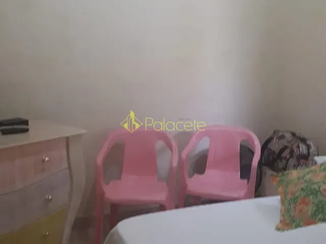 Casa com 304m² 2 quartos e 1 banheiro, à venda, no bairro Residencial Campos Maia em Pindamonhangaba