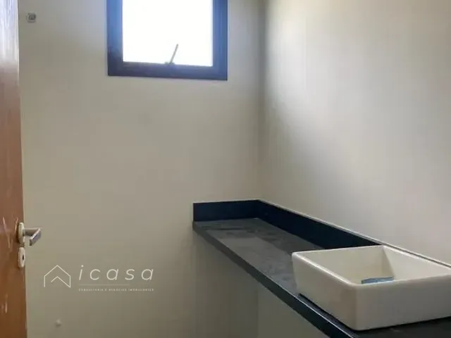 Casa com 300m² 3 quartos e 3 banheiros, à venda, no bairro Condomínio Ouro Ville em Taubaté